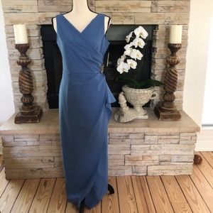 Sleeveless long dress